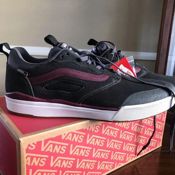 vans ultrarange size 12